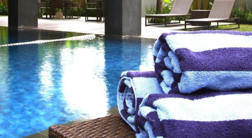 Mitra Bandung Hotel Zewnętrze zdjęcie
