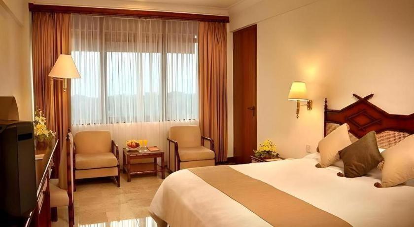 Mitra Bandung Hotel Zewnętrze zdjęcie